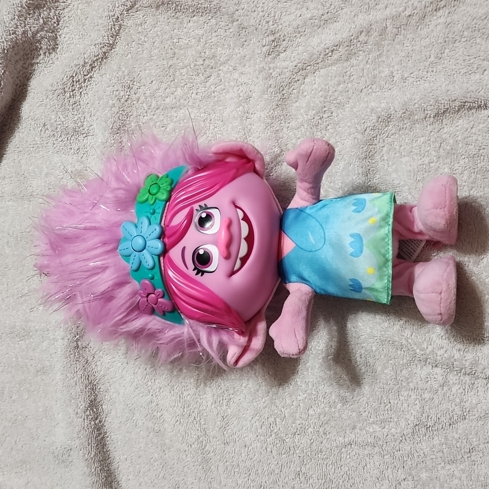 Poppy The Troll Dreamworks